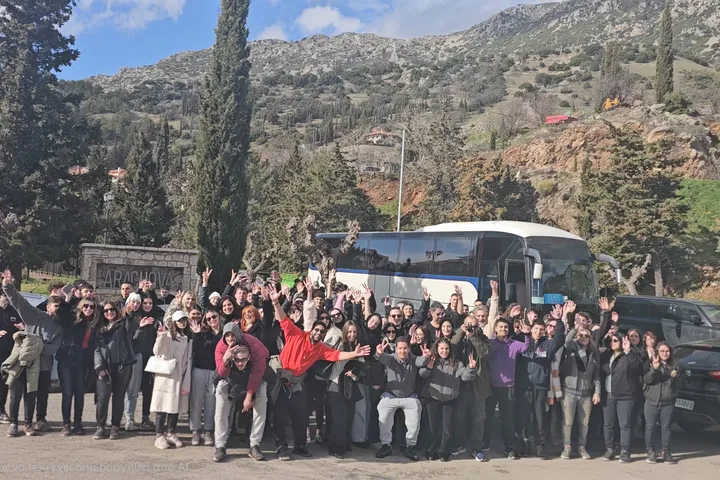 Μαθητές Γ’ Λυκείου του φροντιστηρίου Πυρφόρος στη μονοήμερη εκδρομή στην Αράχωβα